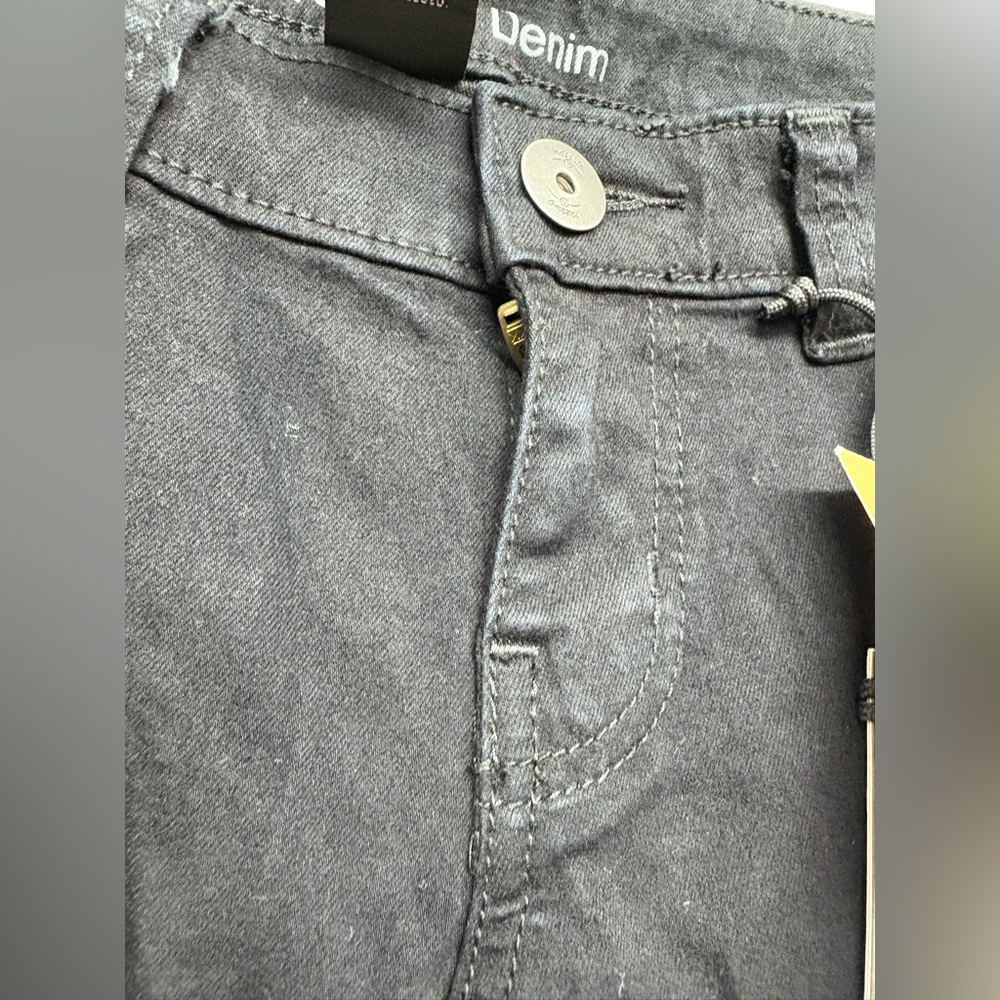 Mossimo supply co Y2K Black Flare Jeans - Picture 6 of 15
